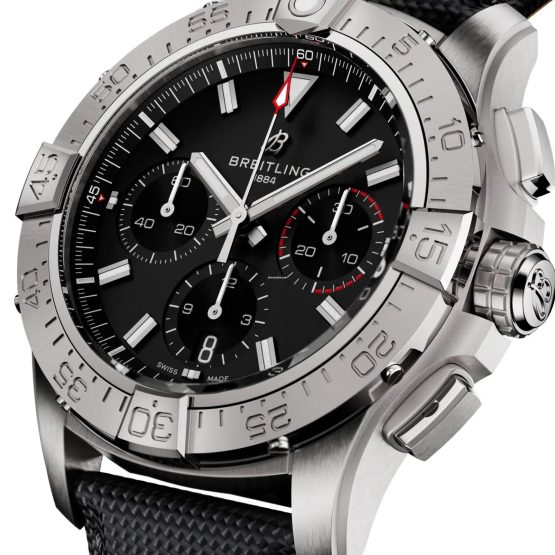 Breitling-Avenger-12