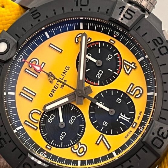 Breitling-Avenger-33