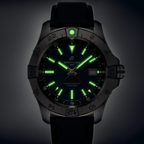 Breitling-Avenger-40