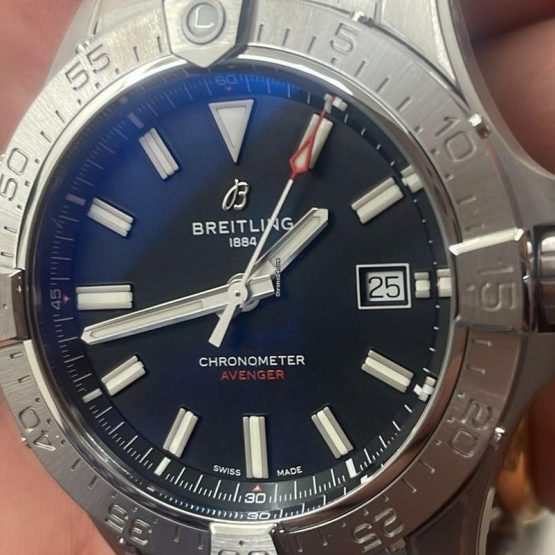 Breitling-Avenger