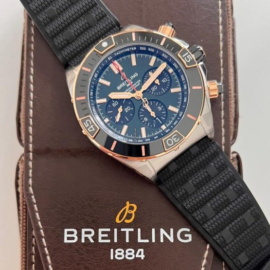 Breitling-Chronomat-44