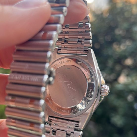 Breitling-Chronomat-GMT-25