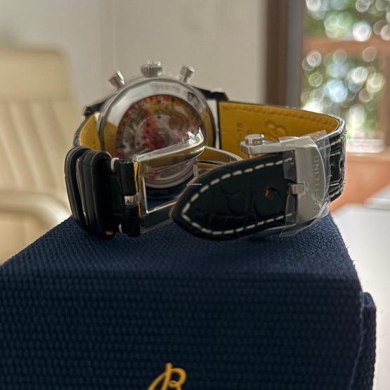 Breitling-Navitimer-1-B01-Chronograph-15