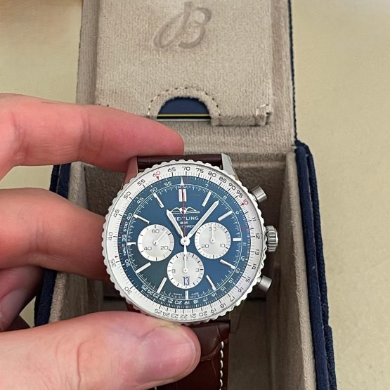Breitling-Navitimer-1-B01-Chronograph-24