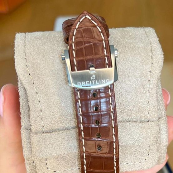 Breitling-Navitimer-1-B01-Chronograph-28