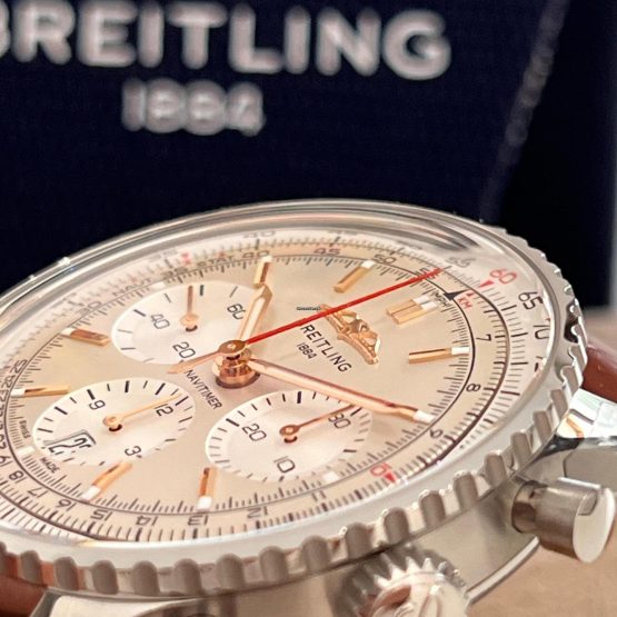 Breitling-Navitimer-1-B01-Chronograph-31