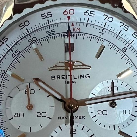 Breitling-Navitimer-1-B01-Chronograph-34