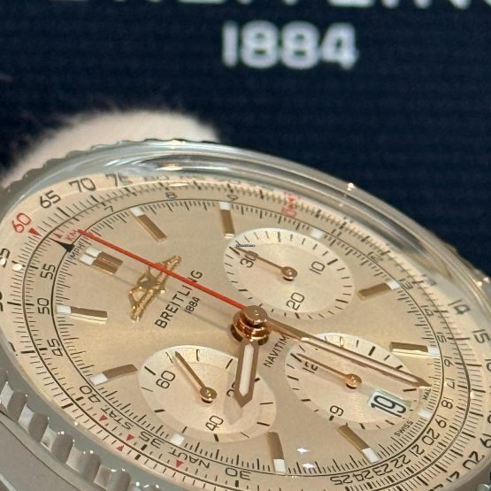 Breitling-Navitimer-1-B01-Chronograph-4