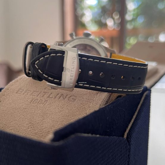 Breitling-Navitimer-1-B01-Chronograph-43