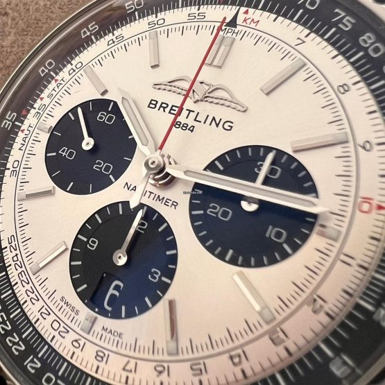 Breitling-Navitimer-1-B01-Chronograph-47