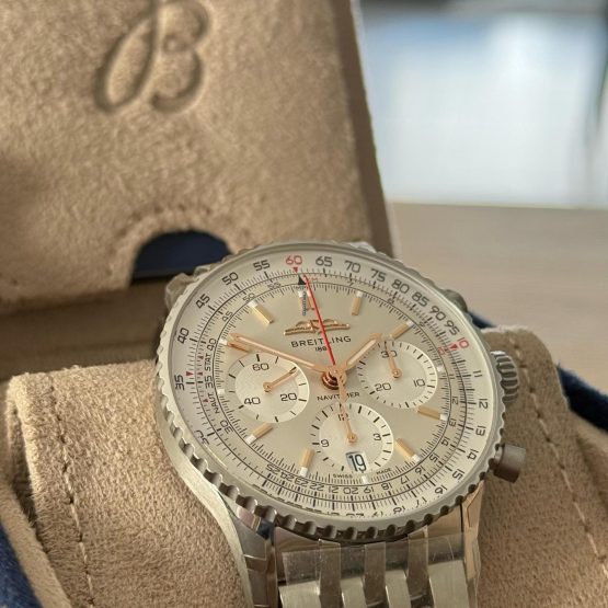 Breitling-Navitimer-1-B01-Chronograph-5