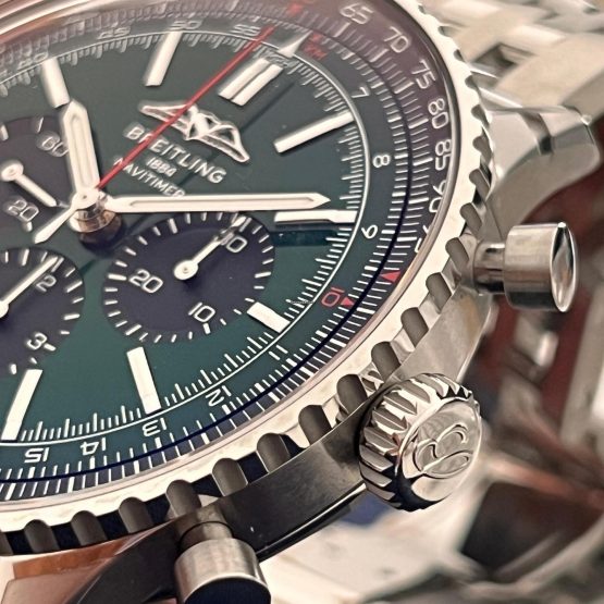 Breitling-Navitimer-1-B01-Chronograph-64