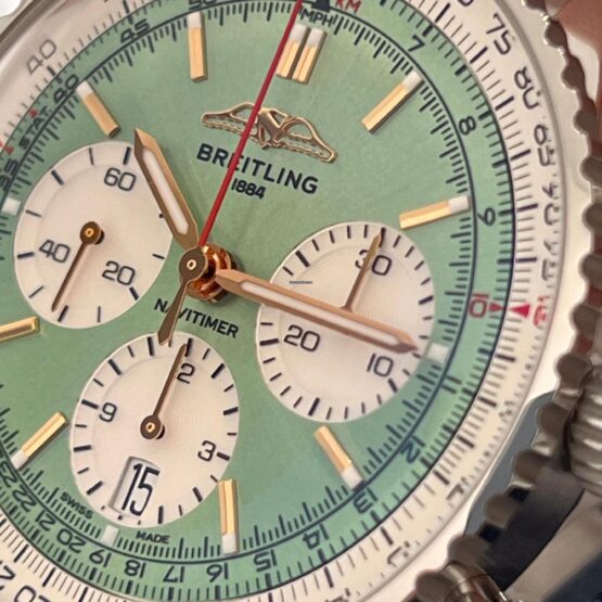 Breitling-Navitimer-1-B01-Chronograph-71