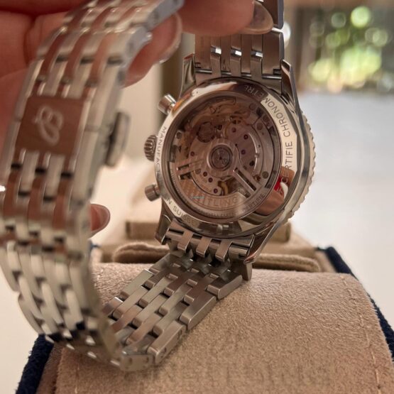 Breitling-Navitimer-1-B01-Chronograph-78