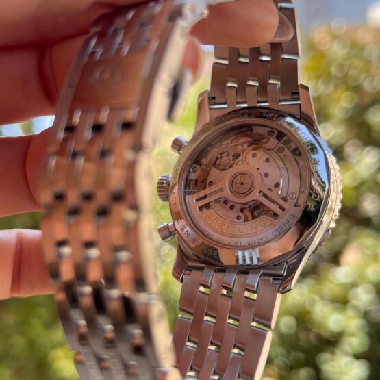 Breitling-Navitimer-1-B01-Chronograph-83