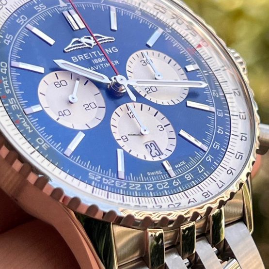 Breitling-Navitimer-1-B01-Chronograph-97