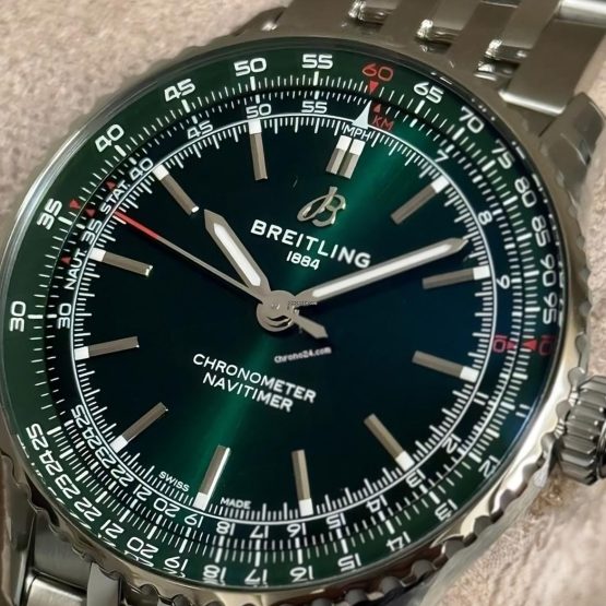 Breitling-Navitimer-23
