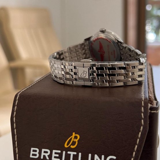 Breitling-Navitimer-37