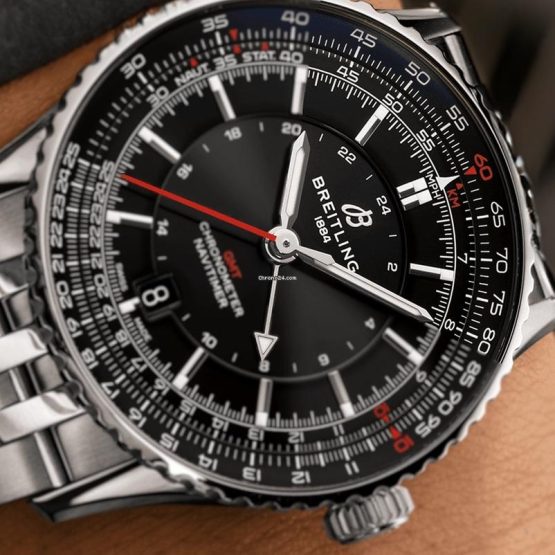 Breitling-Navitimer-GMT-13
