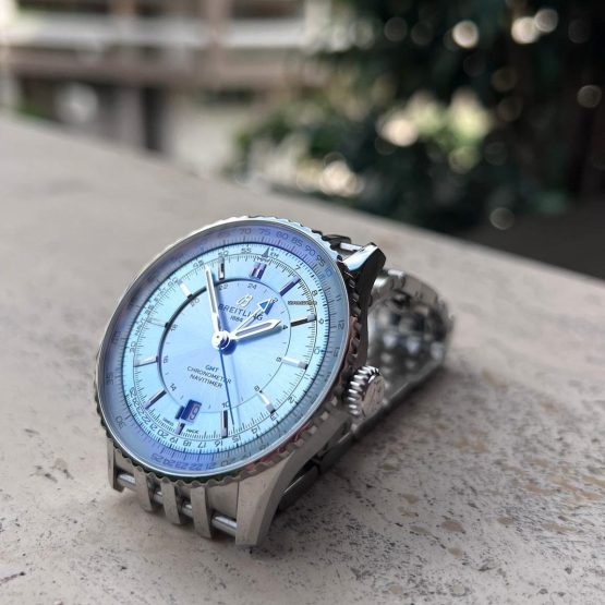 Breitling-Navitimer-GMT-17