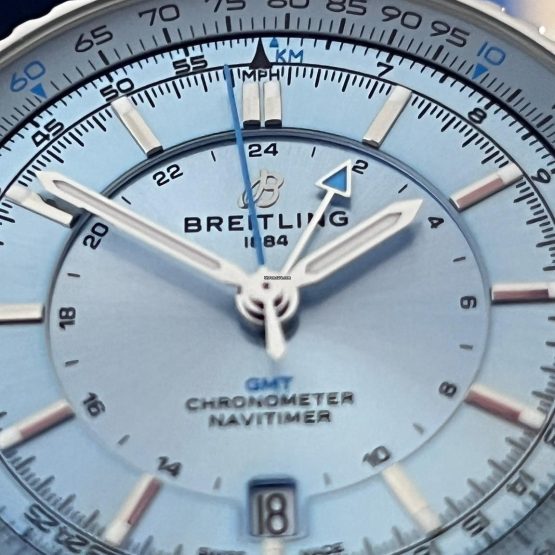 Breitling-Navitimer-GMT-18