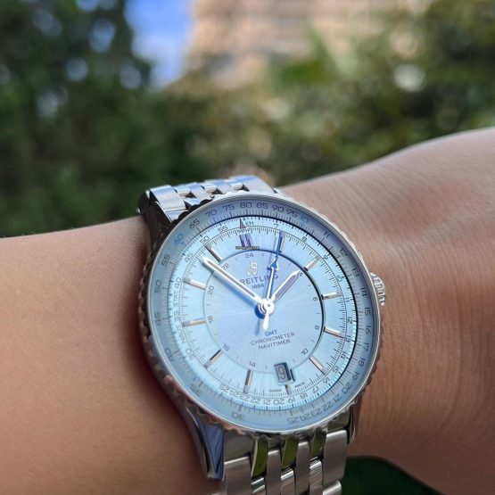 Breitling-Navitimer-GMT-21