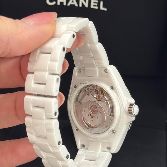 Chanel-J12-17