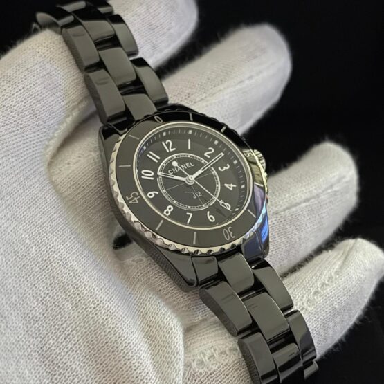 Chanel-J12-2
