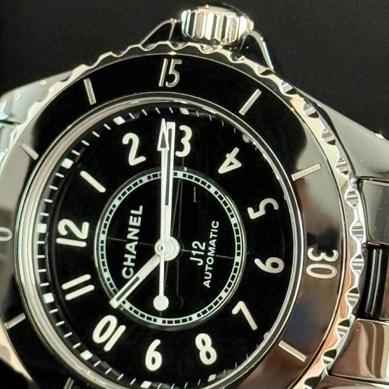 Chanel-J12-32