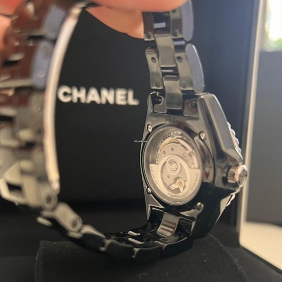 Chanel-J12-35