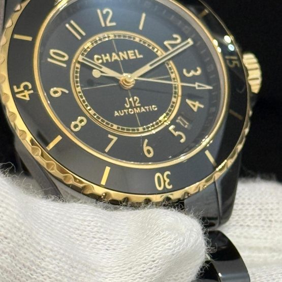 Chanel-J12-4