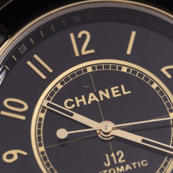 Chanel-J12-7