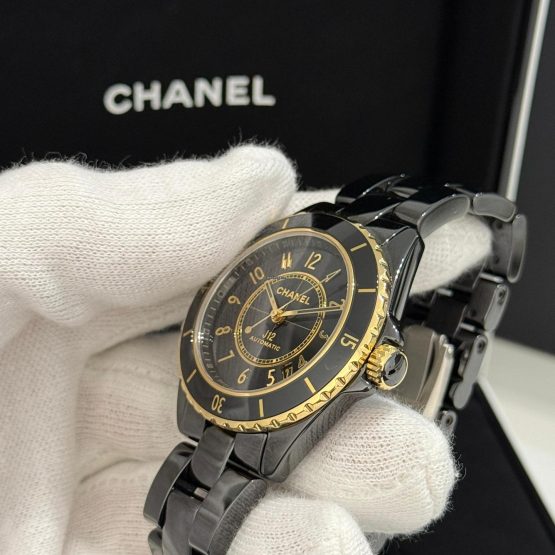 Chanel-J12-9