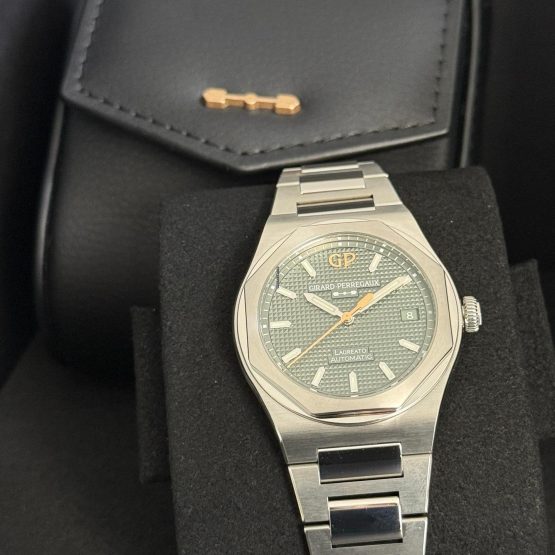 Girard-Perregaux-Laureato-24