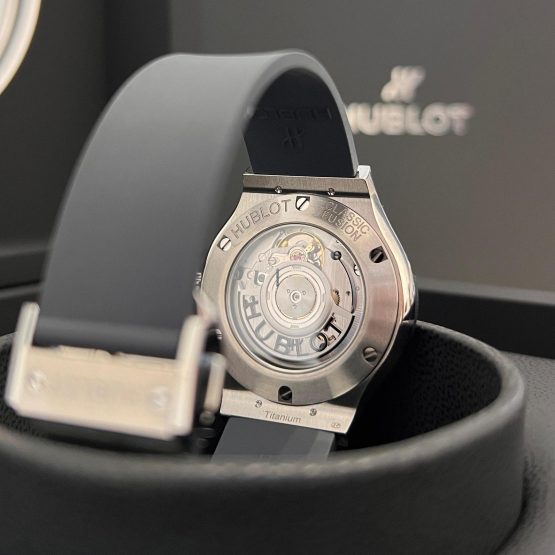 Hublot-Classic-Fusion-Racing-Grey-6