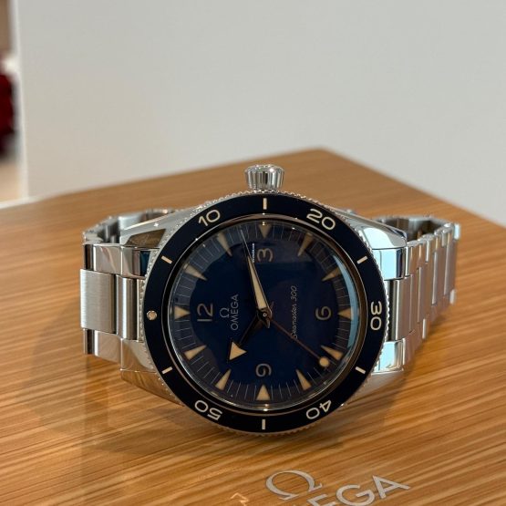 Omega-Seamaster-300-6