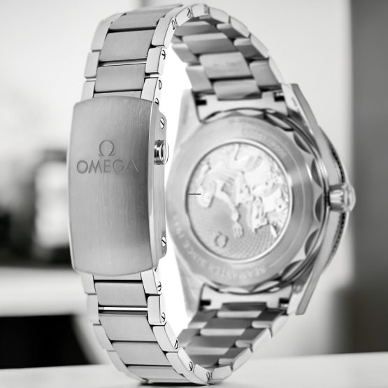 Omega-Seamaster-300-7