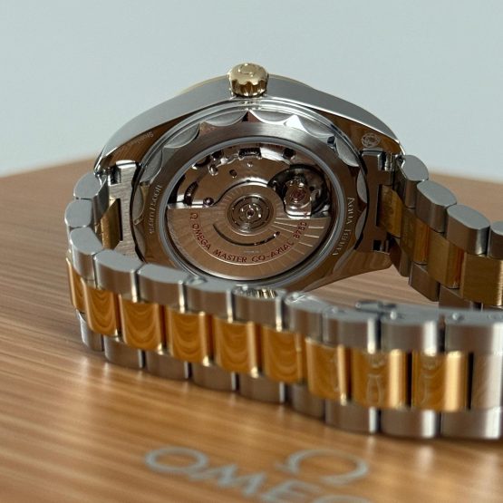 Omega-Seamaster-Aqua-Terra-105