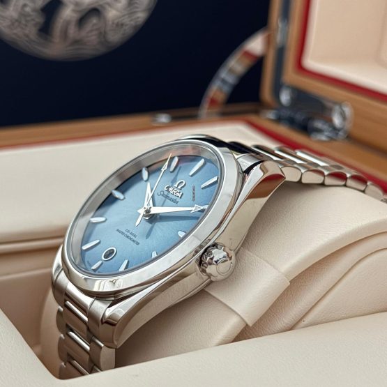 Omega-Seamaster-Aqua-Terra-12