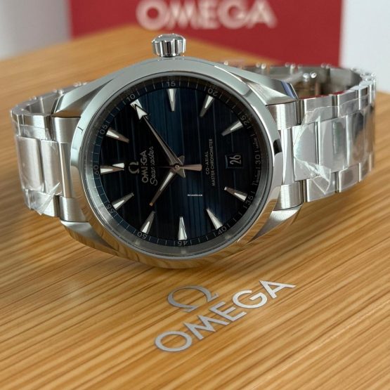 Omega-Seamaster-Aqua-Terra-27