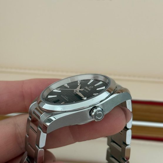 Omega-Seamaster-Aqua-Terra-30