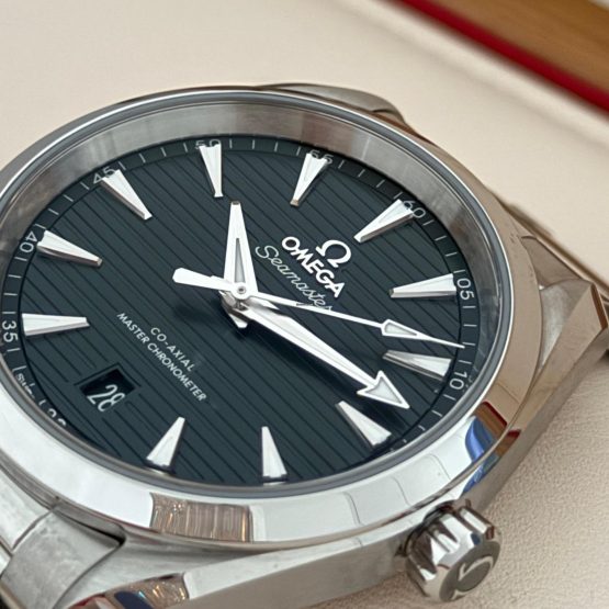 Omega-Seamaster-Aqua-Terra-31