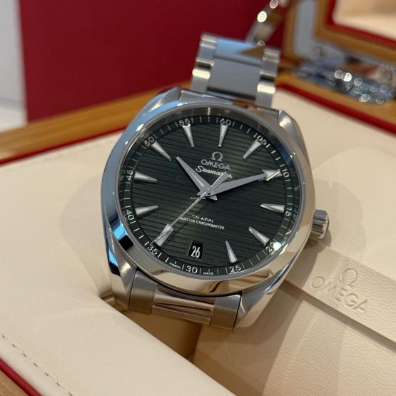 Omega-Seamaster-Aqua-Terra-4