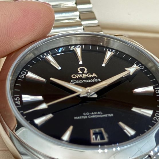 Omega-Seamaster-Aqua-Terra-41