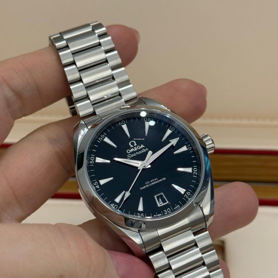 Omega-Seamaster-Aqua-Terra-44