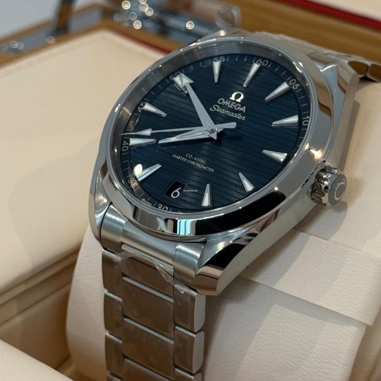 Omega-Seamaster-Aqua-Terra-46