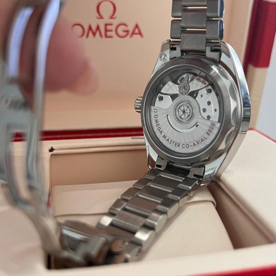 Omega-Seamaster-Aqua-Terra-53