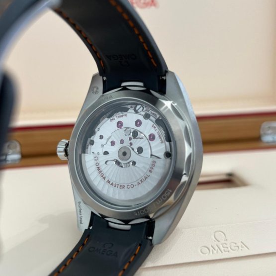 Omega-Seamaster-Aqua-Terra-80