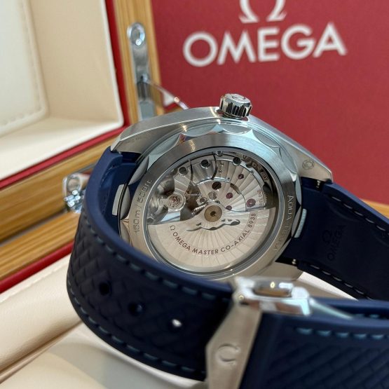 Omega-Seamaster-Aqua-Terra-Worldtimer-2