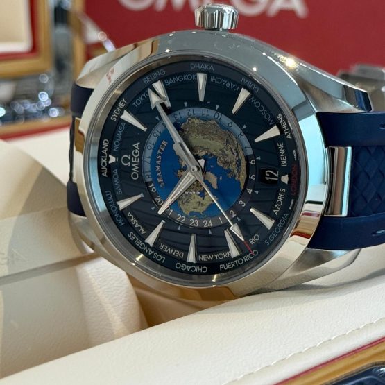 Omega-Seamaster-Aqua-Terra-Worldtimer-4